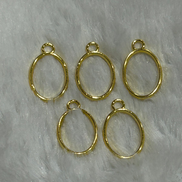 Oval Bezel - Gold
