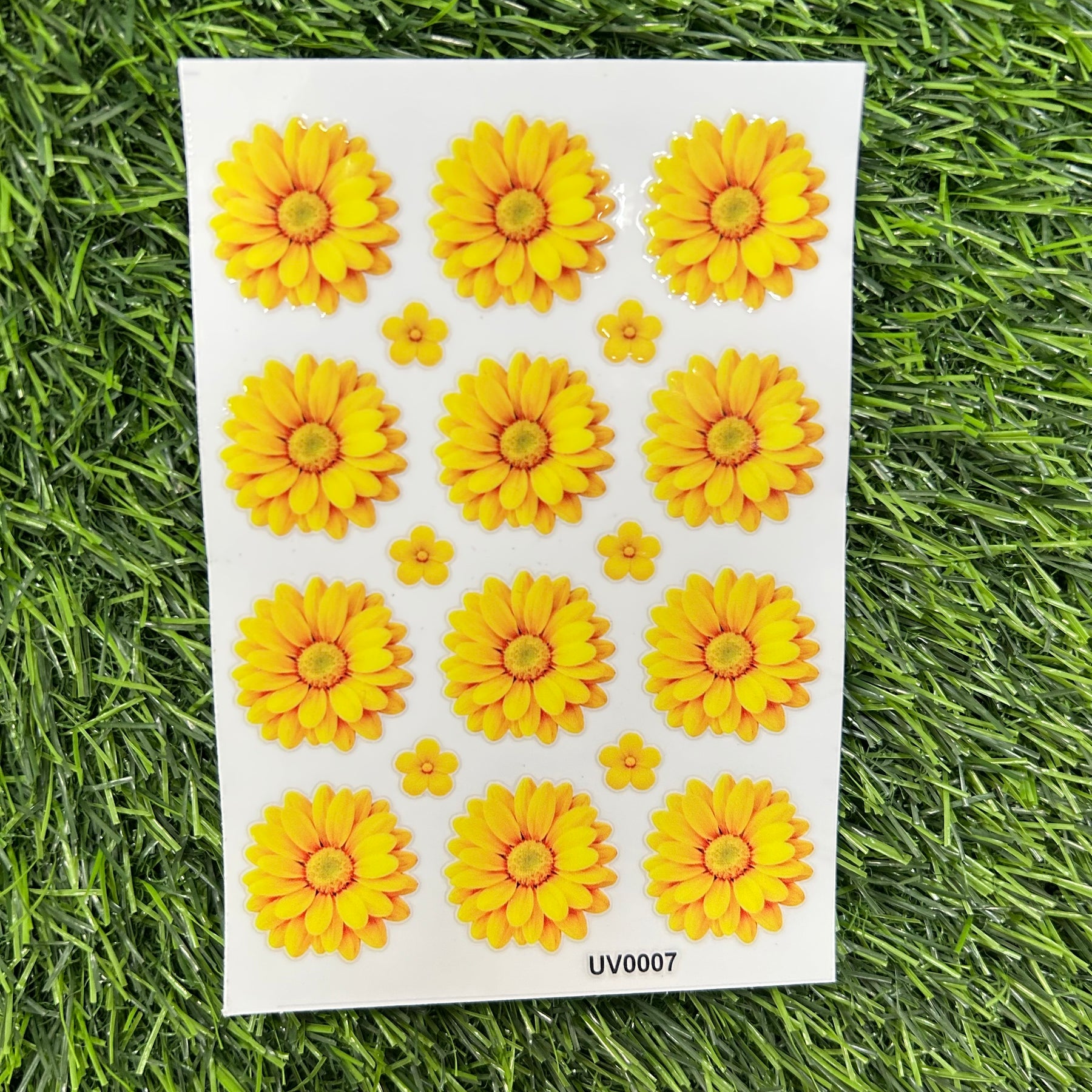 Daisy flowers UV DTF Sticker - Yellow – The Pastel Carnival - Wholesale